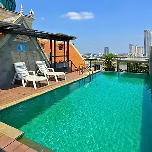 Hotel Lcs & 4*