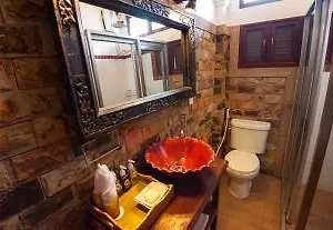 Hotel Khmer Surin Boutique Phnom Penh