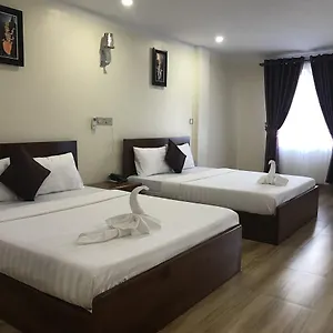 Sin Hak Seng 2* Phnom Penh