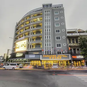 Paradise Hotel 3*