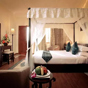 Royal Hotel