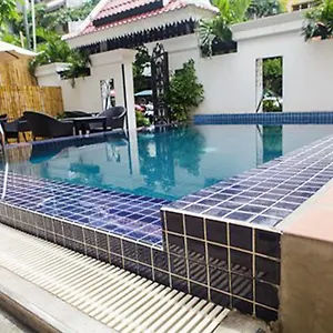 Khavi Phnom Penh