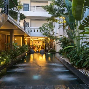 Double Leaf Boutique Hotel