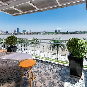 Otel Tao Riverside Phnom Penh