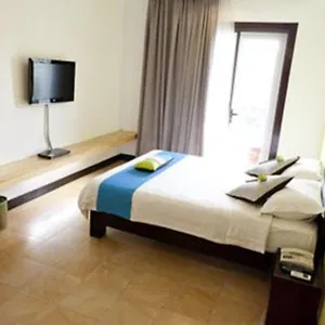 Cara Hotel 3*