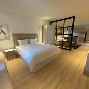 Apartment The Vybes By Tonle *