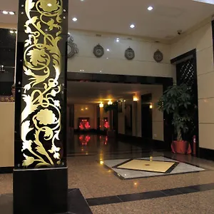 Champs-elysees 3*