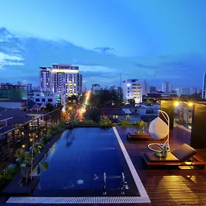 Hotel The Palm Boutique & 4*
