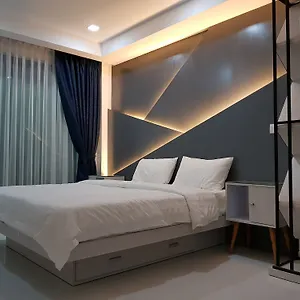 Apartment Ratana Tower