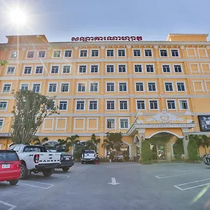 Na Chateau Hotel សណ្ឋាគារណាហ្សាតូ 4*